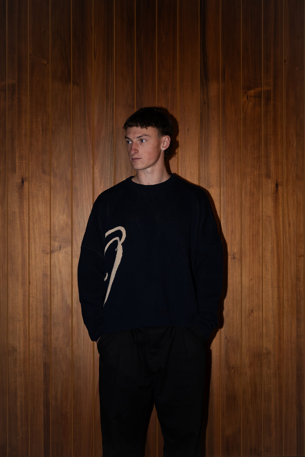 OSSO SCRIPT KNIT (NAVY)