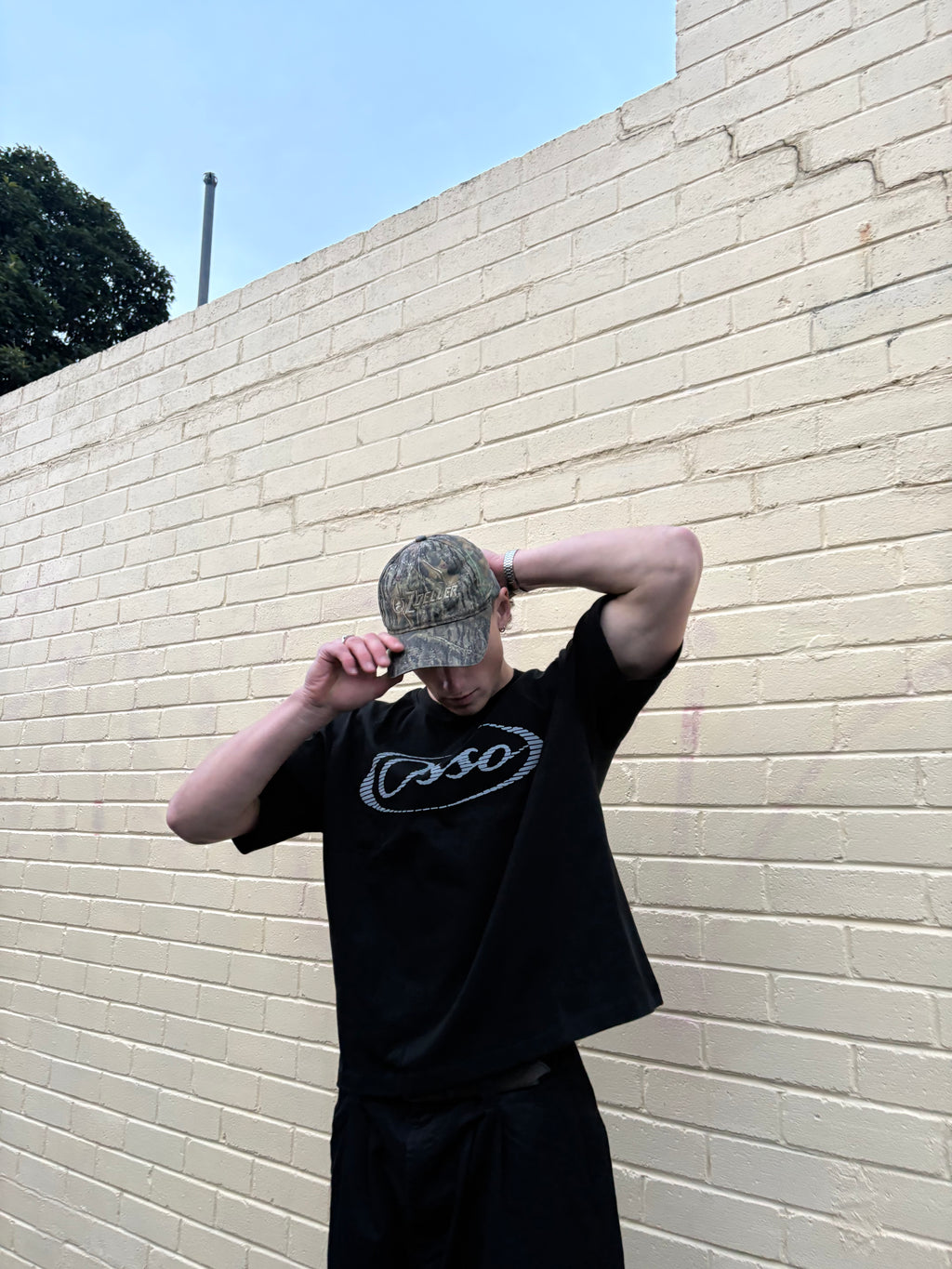 CLUB TEE (STEEL)